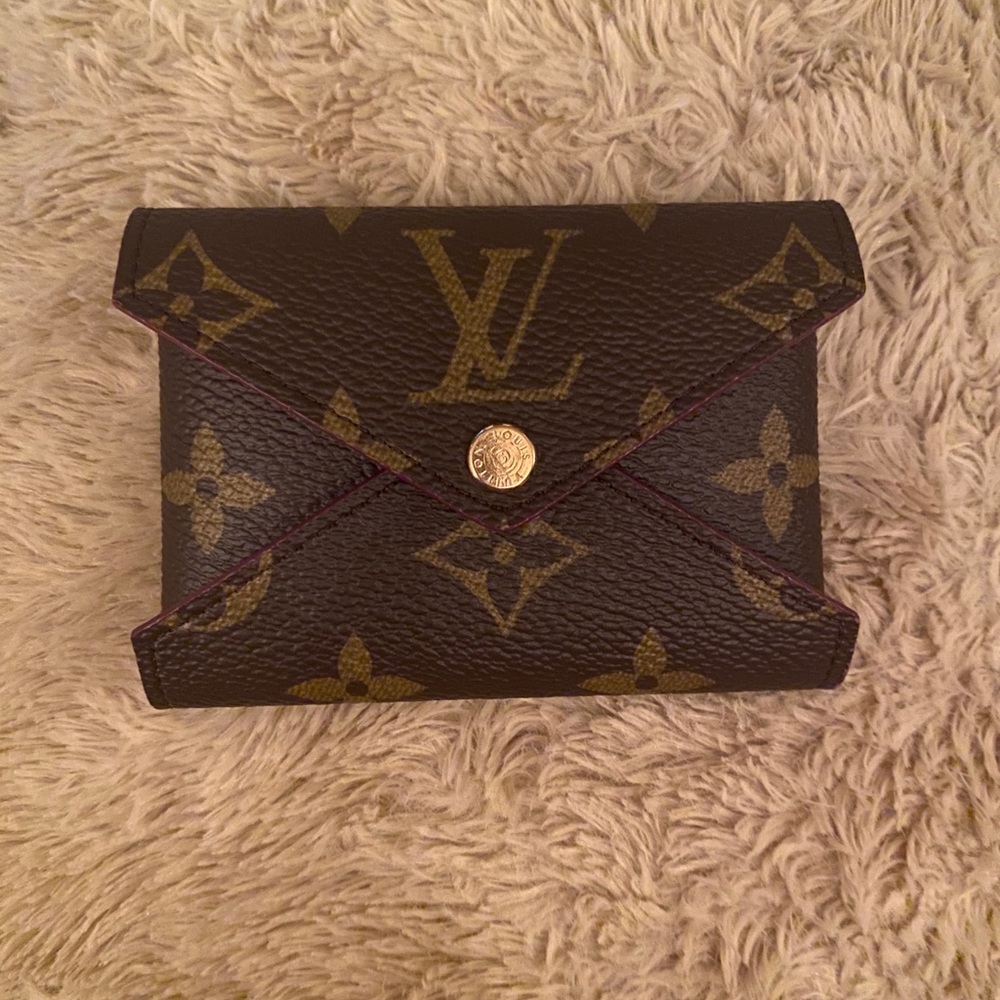 ❌SOLD ❌🔥Authentic Louis Vuitton Kirigami Pochette